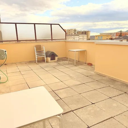 Apartment Eduardo Saavedra 27b *